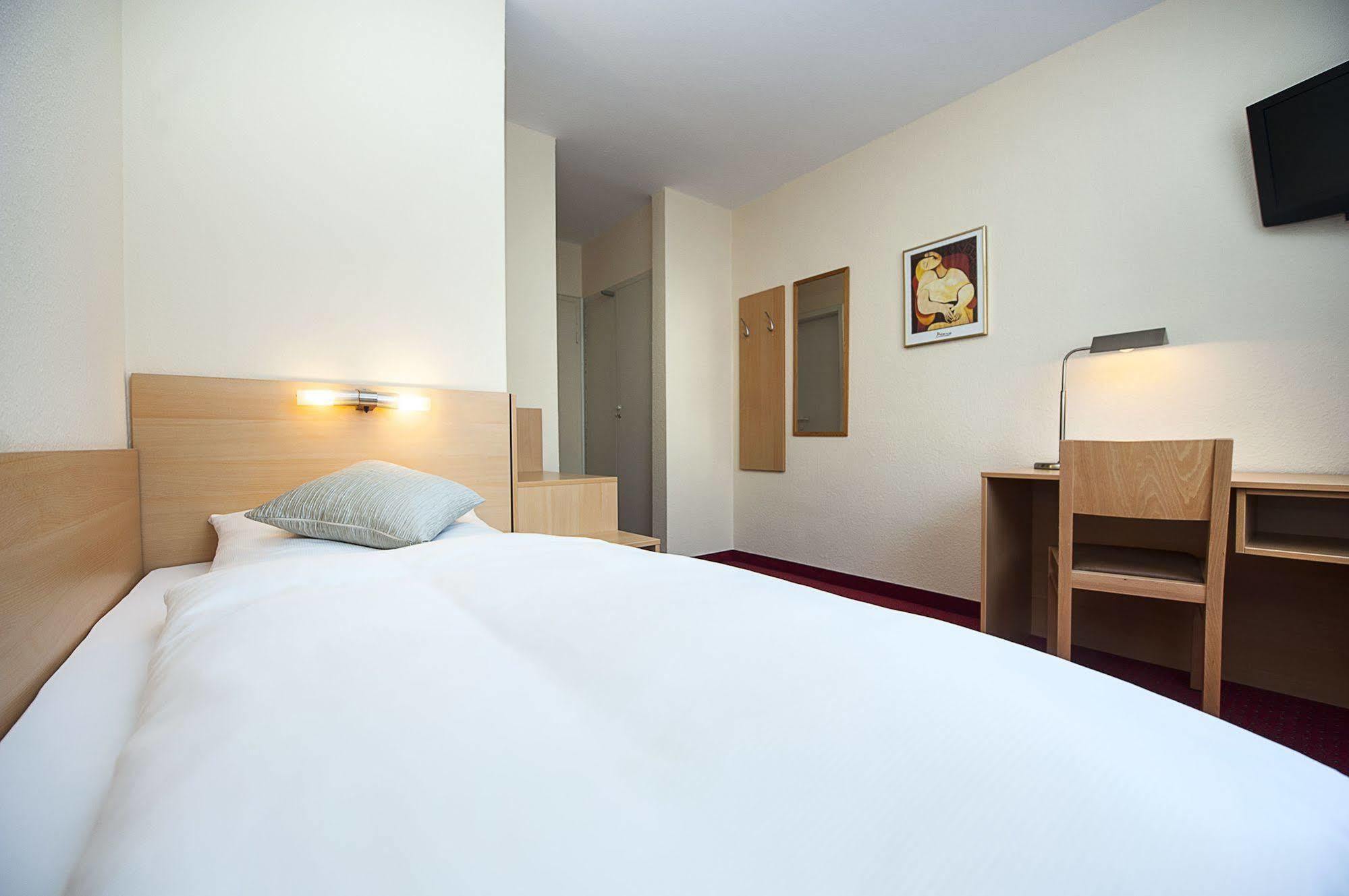 Comfort Garni Stadtzentrum Hotel Bielefeld Exterior foto